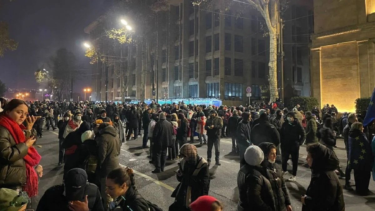 В Тбилиси начался очередной антиправительственный митинг