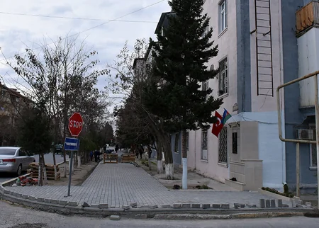Şəhid general-mayor Polad Həşimovun adını daşıyan küçədə təmir işləri aparılır