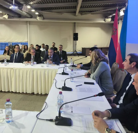 Serbiyada Xocalı soyqırımına həsr edilmiş dəyirmi masa təşkil olunub