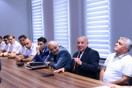 Prokurorluğun veteranları və gənc hüquqşünaslarla görüş keçirilib