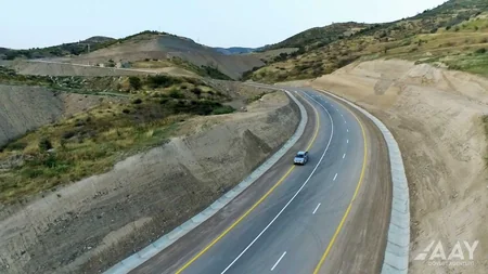 Laçın şəhərindən yan keçən yeni avtomobil yolunun tikintisi yekunlaşır