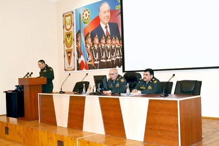 Müdafiə Nazirliyinin tabeliyində olan təşkilatlarda 2018-ci ilin yekunlarına dair toplantılar keçirilib