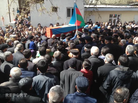 Azərbaycan ordusunun şəhid olan əsgəri dəfn olunub - FOTO