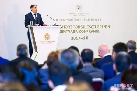 Bakı şəhəri təhsil işçilərinin sentyabr konfransı keçirilib