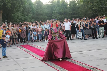 Özbəkistanda “Azərbaycan Mədəniyyəti Həftəsi”nin açılışı olub