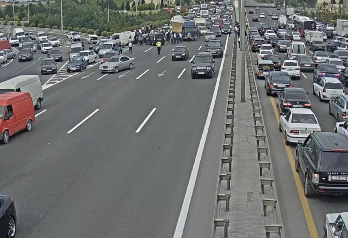 Bakıda yol qəzası baş verib