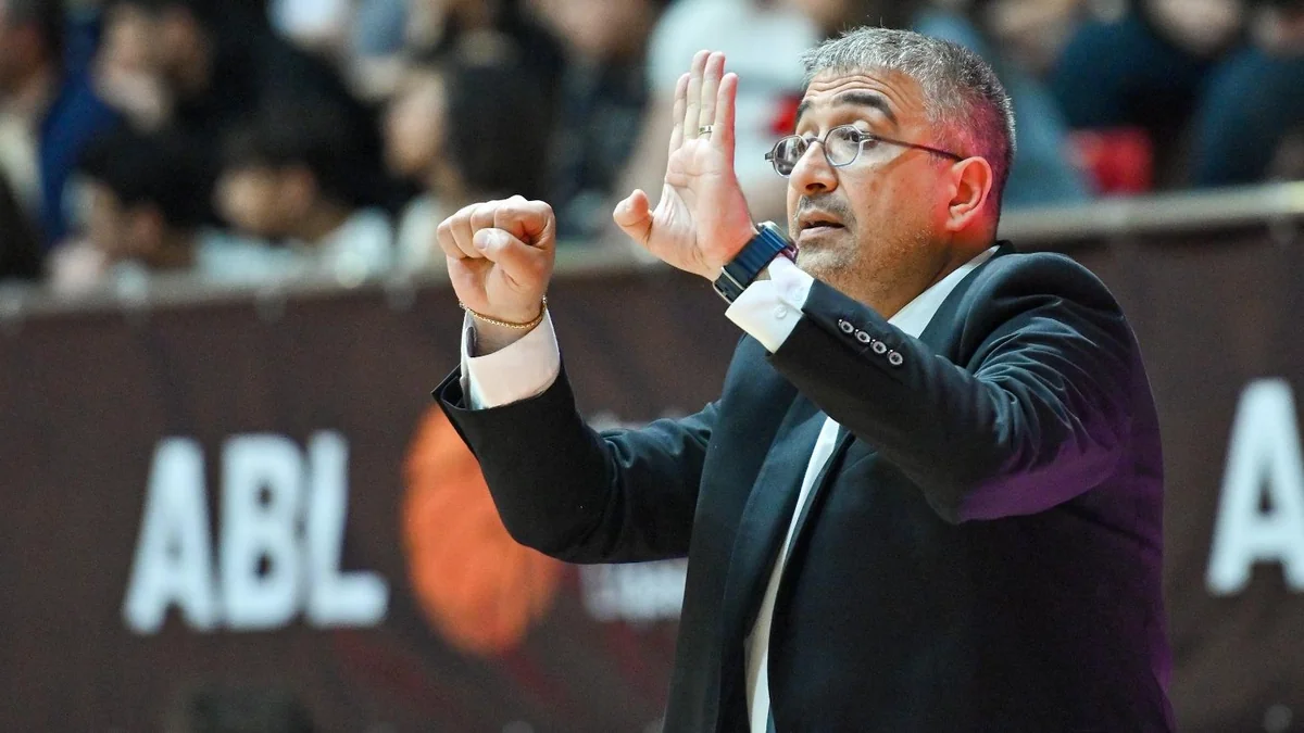 Xəzrinin baş məşqçisi: Mövsümün ən pis oyununu sərgilədik