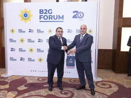 Səfər Mehdiyev: Gömrük-keçid məntəqələrinin buraxılış qabiliyyəti 3 dəfədən çox artıb