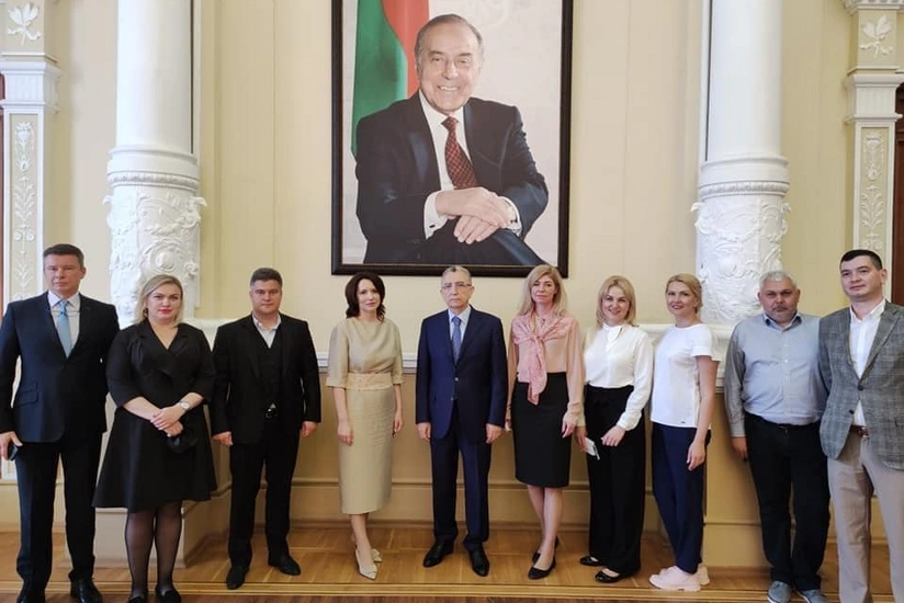 Kiyev şəhər administrasiyasının nümayəndə heyəti Eldar Əzizov və Fuad Nağıyevlə görüşüb