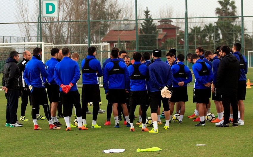 Azərbaycan klubları Antalya toplanışını rəsmi sayt və sosial şəbəkədə necə işıqlandırıb? - TƏHLİL