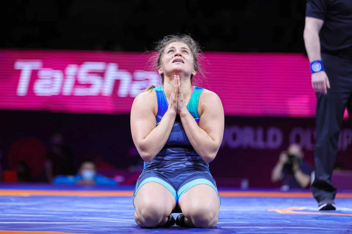 Azərbaycanın qadın güləşçisi karyerasını başa vurub