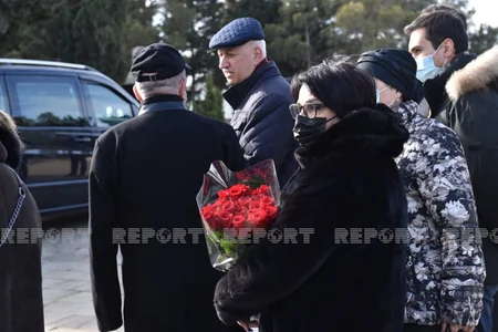 Tanınmış ictimai xadim Ramiz Abutalıbov dəfn olunub