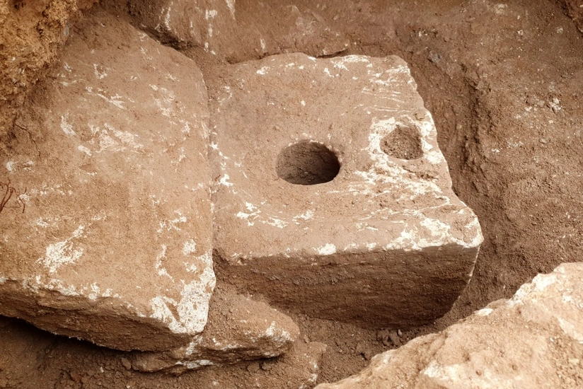 В Израиле археологи нашли туалет возрастом почти в три тысячи лет