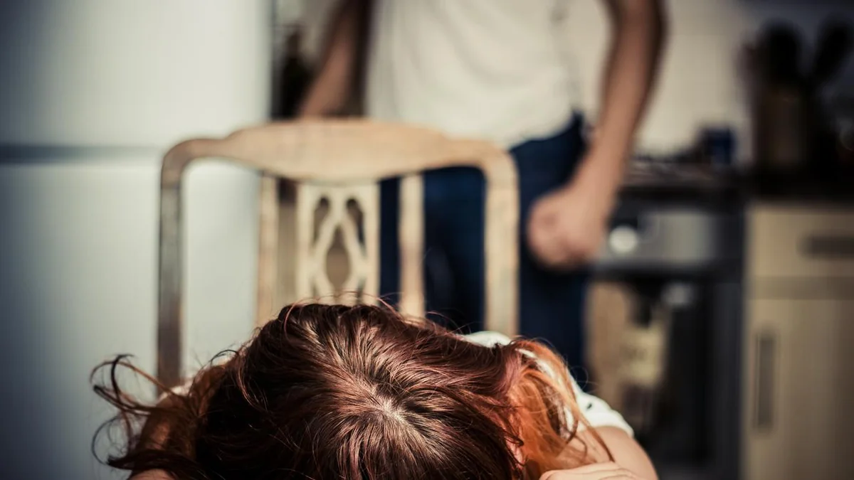 В Баку отец задушил дочь