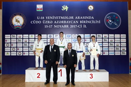 Yeniyetmə cüdoçuların Azərbaycan birinciliyinin ilk gününə yekun vurulub