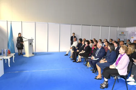Bakıda türkmən şairi və mütəfəkkiri Məhtimqulu Fraqinin yeni şeirlər toplusunun təqdimatı olub