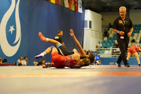 İslamiada: Azərbaycanın 4 güləşçisi finalda, Kolesnik gümüş medal qazanıb