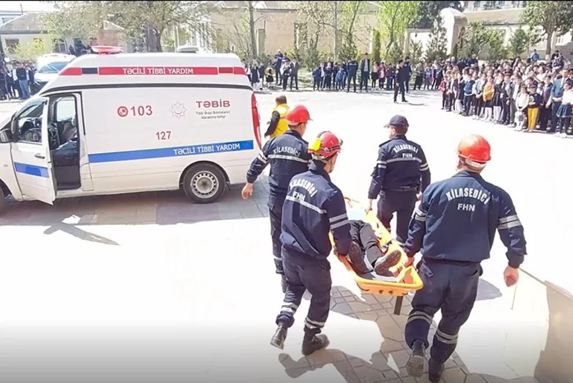 FHN-in Qarabağ Regional Mərkəzi orta məktəbdə təlim keçirib