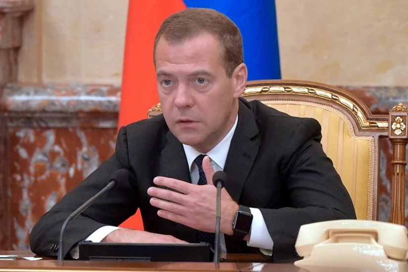Медведев допустил введение антикризисного плана в 2016 году в случае ухудшения ситуации