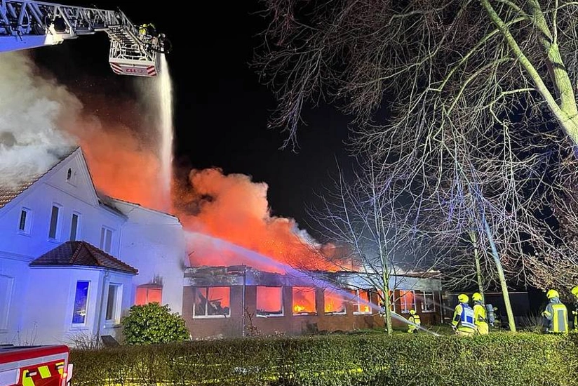 Almaniyada anbarda yanğından dəyən zərər milyonlarla avro ola bilər