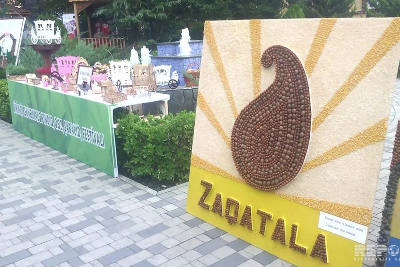 В Азербайджане проводится I Международный фестиваль фундука, орехов и каштана - ФОТО