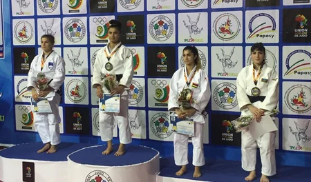 Azərbaycan cüdoçuları Kamerunda qızıl, gümüş və bürünc medallar qazanıb - FOTO