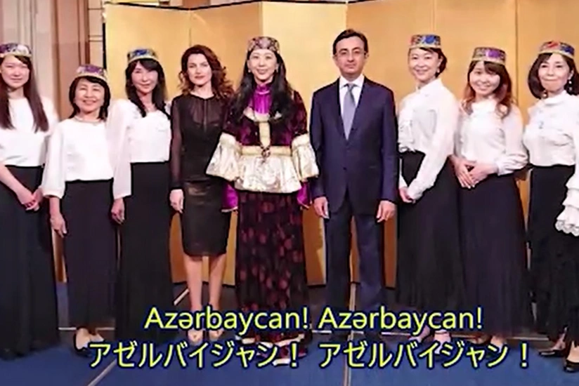 Yapon müğənni Azərbaycan olimpiyaçılarına dəstək istədi