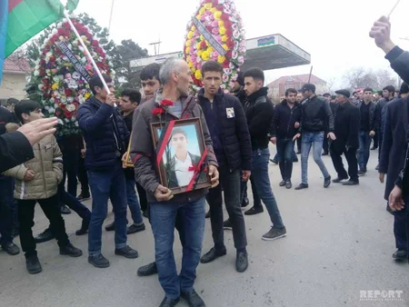 Meyiti neytral ərazidən tapılan Azərbaycan hərbçisi dəfn olunub - FOTO