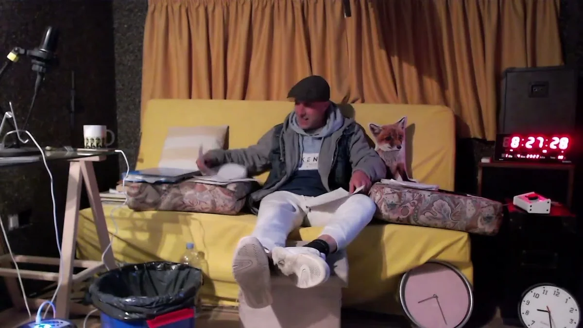 British man raps for over 39 hours to break Guinness World Record