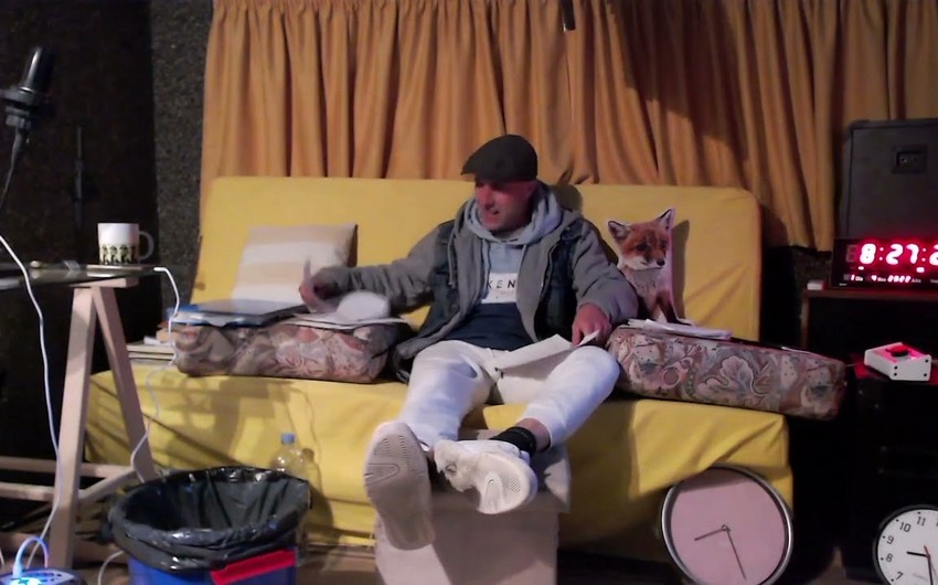 British man raps for over 39 hours to break Guinness World Record