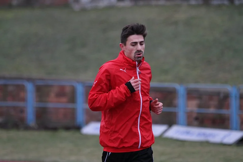 Səbail şimali makedoniyalı futbolçu ilə maraqlanır