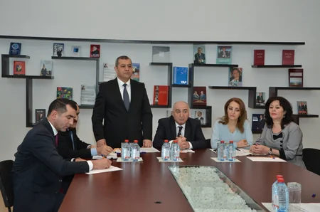 Əbülfəs Qarayev: Kitabxanalarda elektron ədəbiyyatın daha geniş tətbiqi istənilir