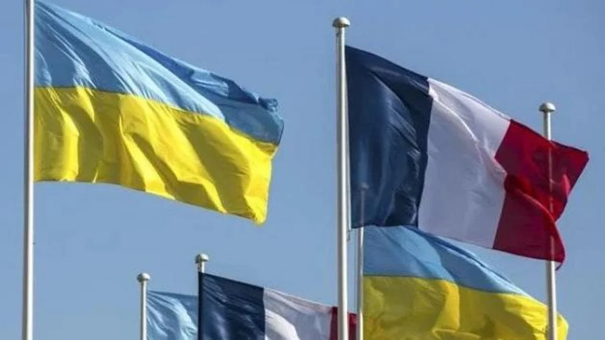 Главком ВСУ обсудил поставку вооружения с начальником Генштаба ВС Франции