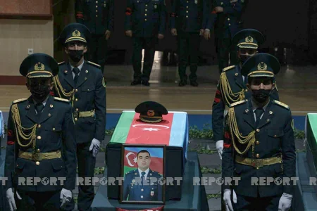 Azerbaijan bids farewell to Garaheybat martyrs - PHOTO