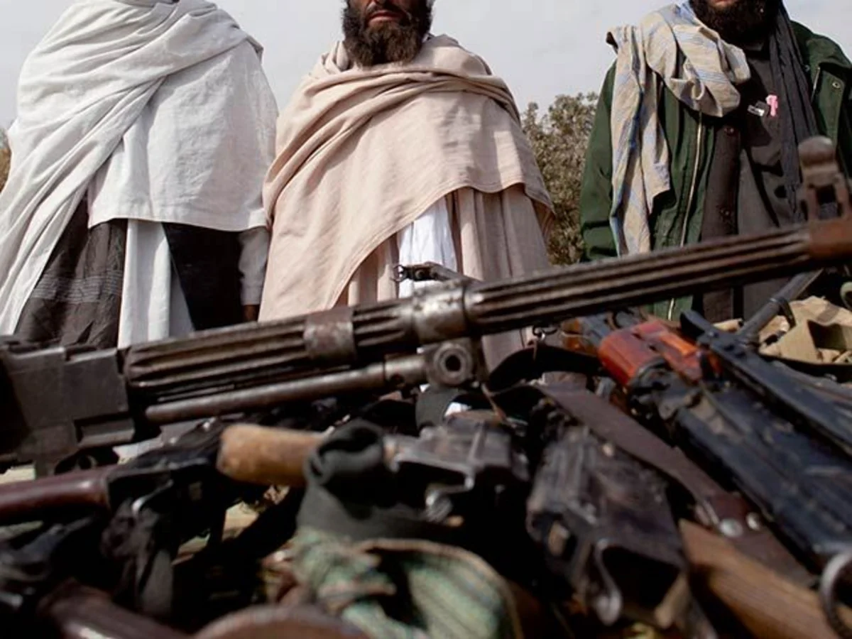 Taliban attacks Afghan government, governor and 15 policemen killed