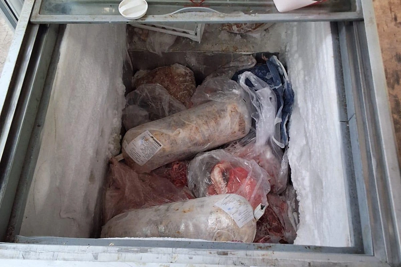 Babək şəhərində ötən günlərdən qalmış dönəri təkrar emaldan sonra satan kafe aşkarlanıb