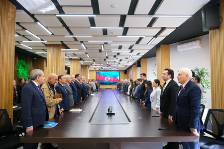 Gənclərlə “Reza Deqatinin gözündə Xocalı Soyqırımı” adlı görüş keçirilib
