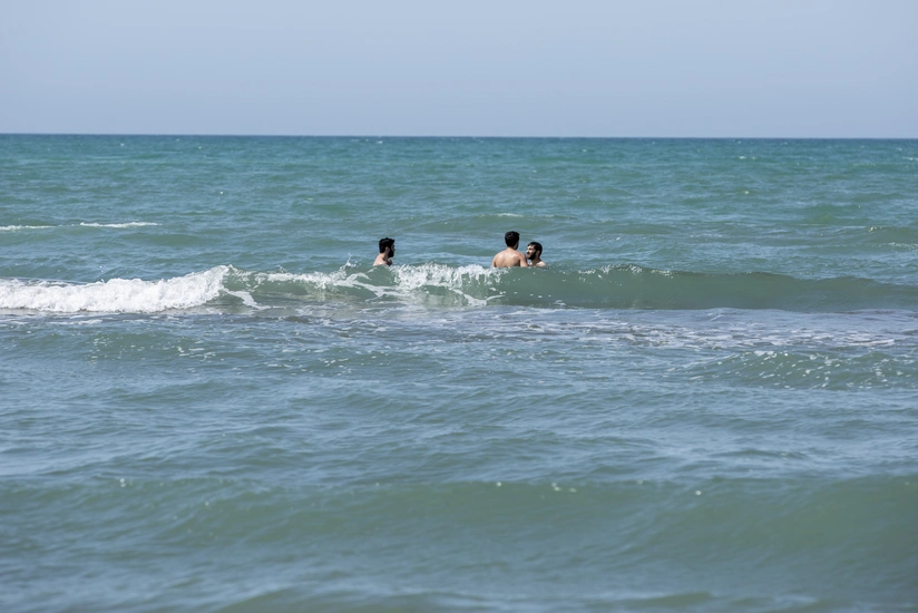 Batma təhlükəsi ilə üzləşən 4 nəfər xilas olunub