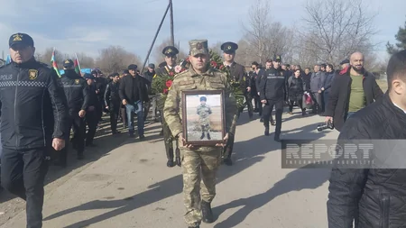 Предан земле погибший вчера в ДТП в Лачыне военнослужащий Сахават Ахундов