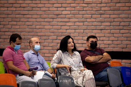 Yeni güləş zalı istifadəyə verildi