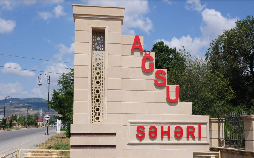 Ağsuda polis əməkdaşını avtomobil vurub