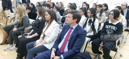 Gəncədə aztəminatlı icmalar üçün ingilis dili proqramının açılışı olub