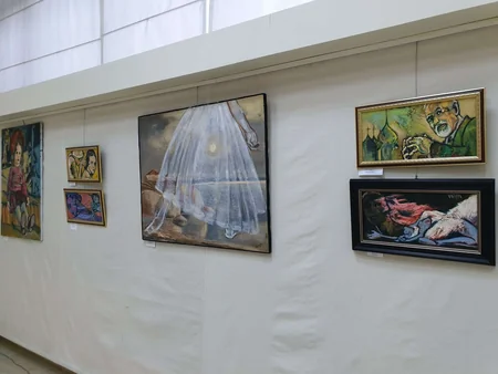 В Баку открылась выставка российской художницы Балет и Лики искусства