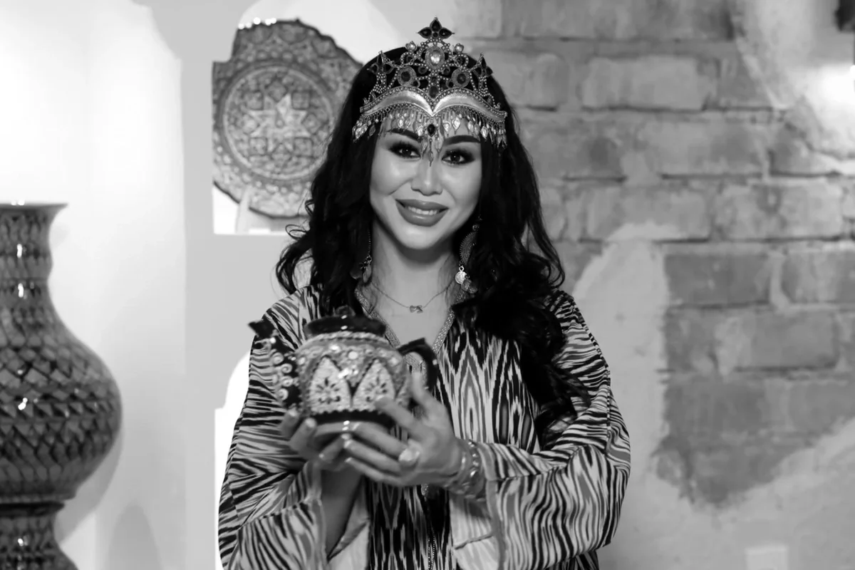 Özbəkistanda müğənni əri tərəfindən öldürülüb