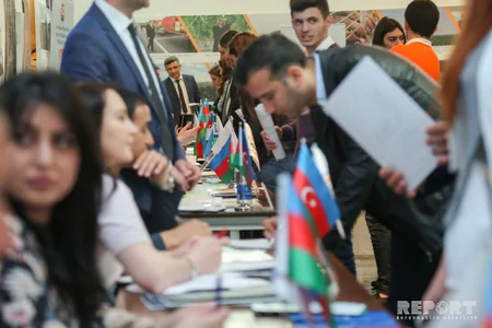 Bakıda “Karyerada ilk addım” devizi altında məşğulluq tədbiri keçirilib