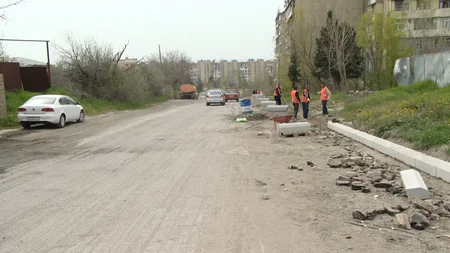 ​Bakıda daha bir yol təmir edilir