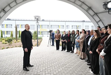 İlham Əliyev və birinci xanım Ağdamın Sarıcalı kəndinin ilk mərhələsinin açılışında iştirak edib - YENİLƏNİB-3