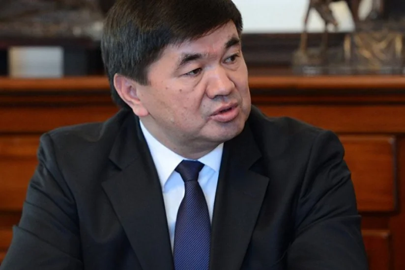 Кортеж премьера Кыргызстана попал в ДТП