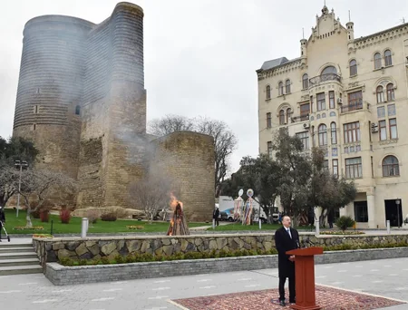 Prezident İlham Əliyev Novruz bayramı münasibətilə ümumxalq şənliyində iştirak edib