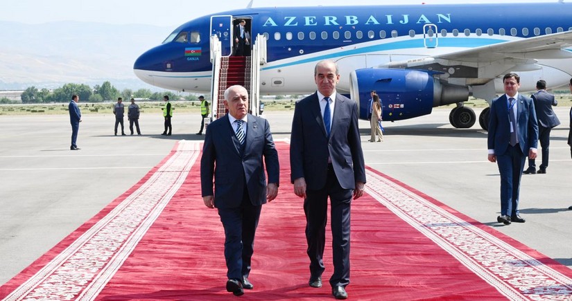 Azerbaijani PM pays working visit to Dushanbe